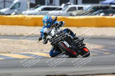 media/Apr-10-2022-SoCal Trackdays (Sun) [[f104b12566]]/Turn 2 (1135am)/